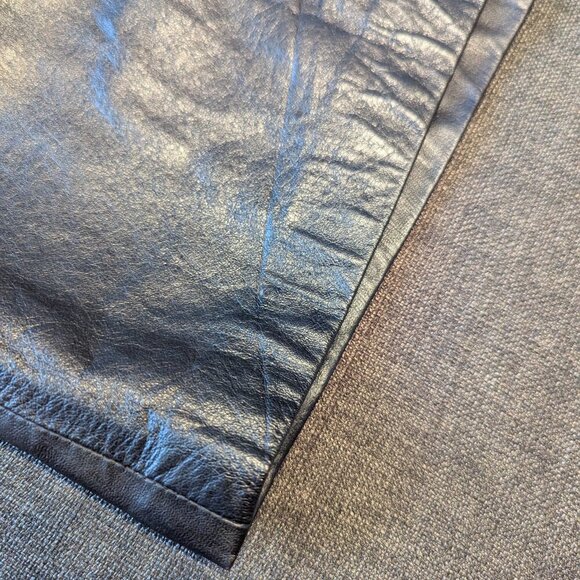 Preview Leather Mini Skirt | Vintage Black | 100% Leather - Picture 2 of 12